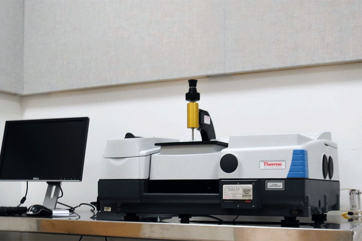 Nicolet 6700 FTIR Spectrometer 