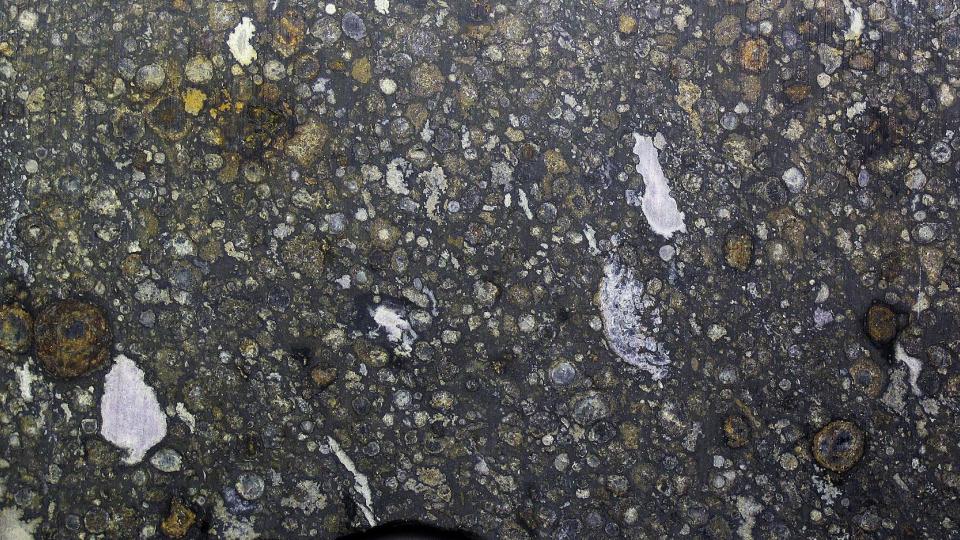 Many carbon-rich meteorites contain ingredients commonly found in life, but no evidence of life itself. James St. John, CC BY